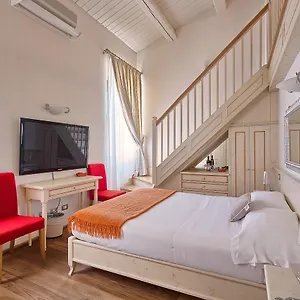 Palazzo Trevi Charming House 3*, Bologna Italia